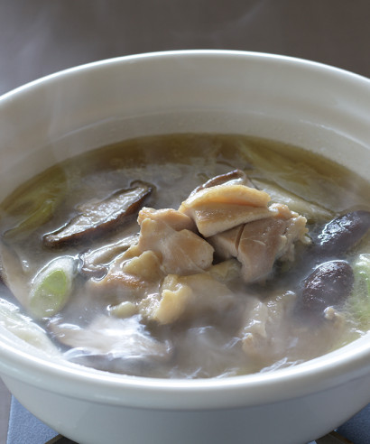 小鍋で 麹サムゲタン仕立て