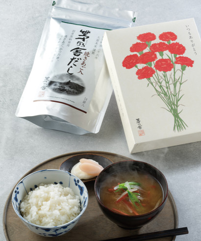 母の日限定 贈答箱入茅乃舎だし（8g×18袋入）