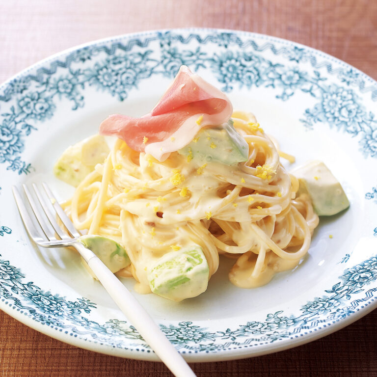 アボカドのレモンクリームパスタ