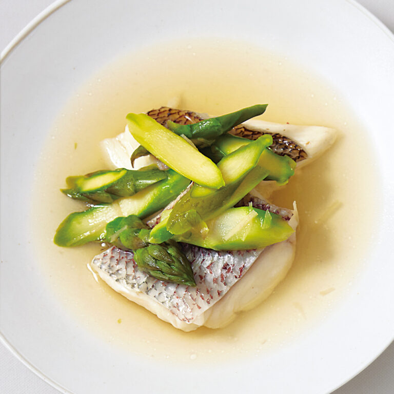 鯛とアスパラのあんかけ