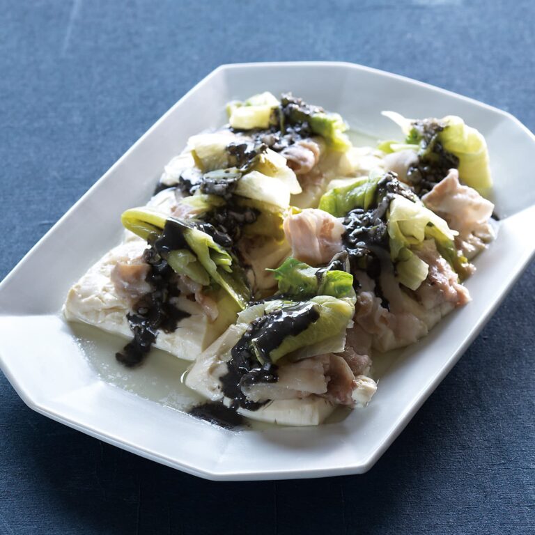 蒸し豚しゃぶの黒胡麻ソース