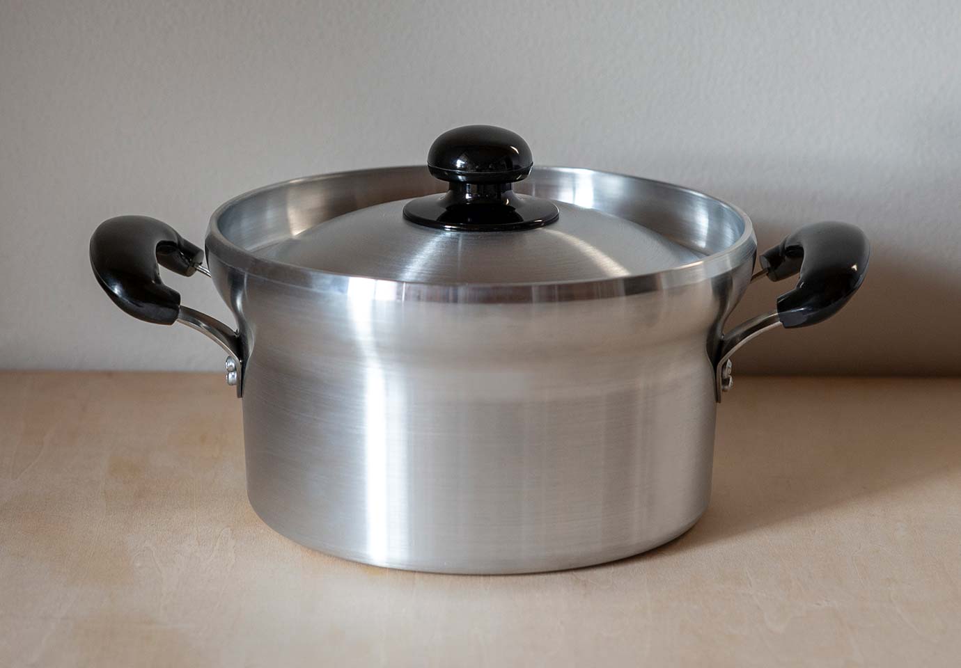 文化鍋　ご飯鍋　炊飯鍋　4合（IH対応）茅乃舎別誂え 茅乃舎別誂え 文化鍋（IH対応）｜茅乃舎(かやのや)｜久原本家通販