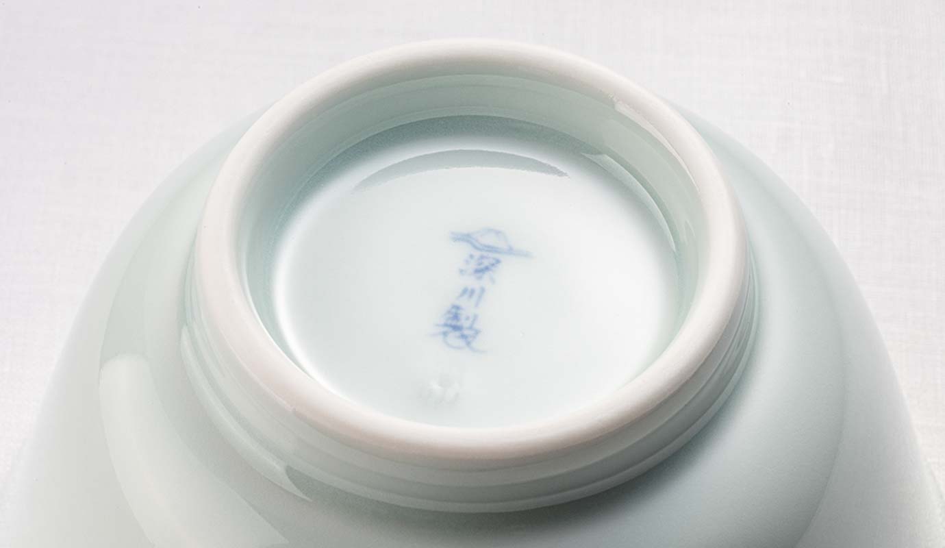 茅乃舎別誂え 深川製磁製 飯茶碗 羽反｜茅乃舎(かやのや)｜久
