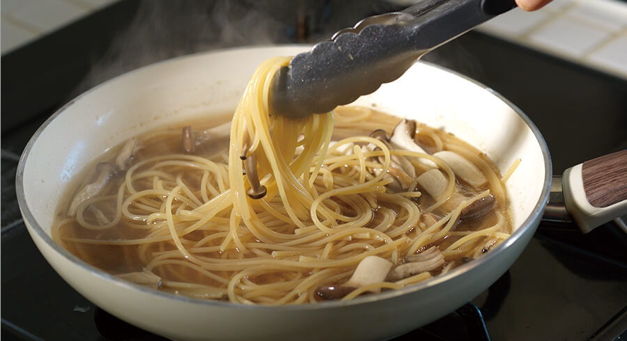 だし炊きパスタの写真